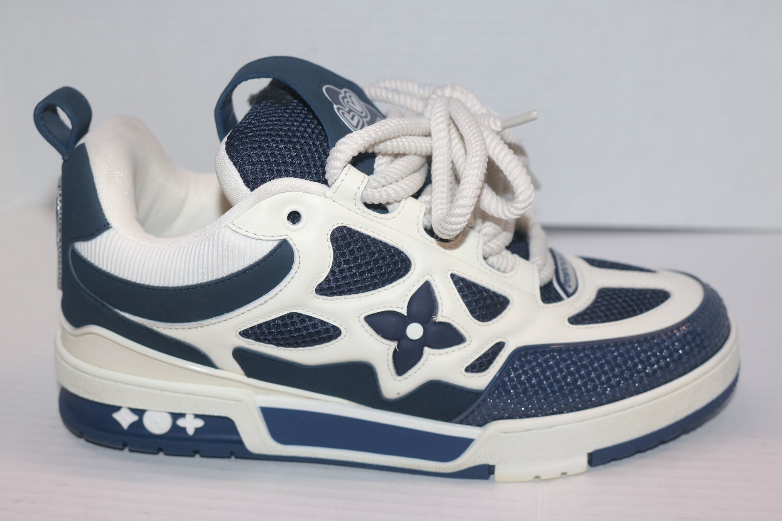 Louis Vuitton Men's Skate Sneakers Marine Blue/White Size 7.5 image 7