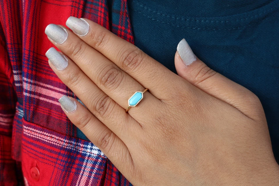 Conjunto solitario de bisel turquesa Arizona corte hexagonal hecho a mano anillo de aniversario fino Foto 4 de 4