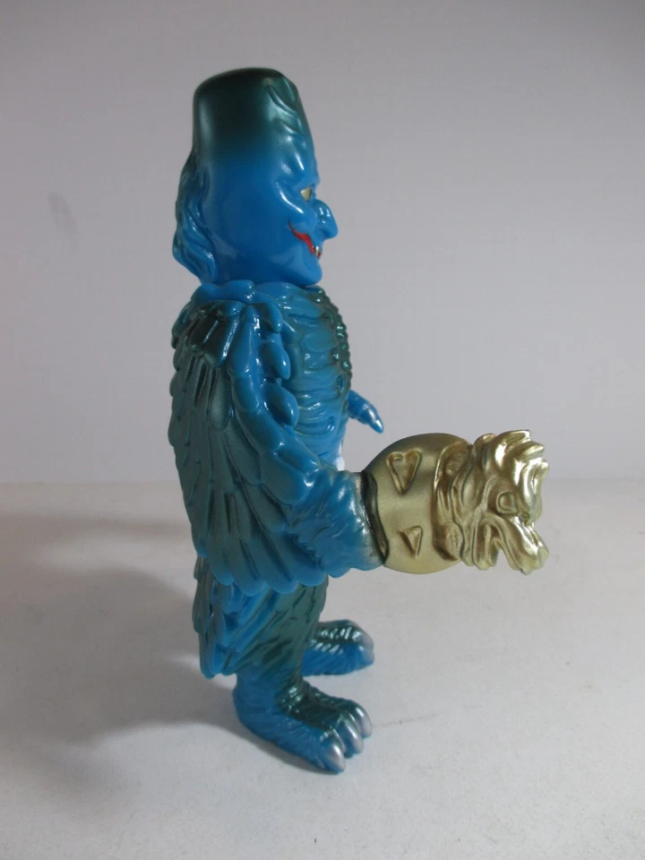 Boneco DAIMON 9" Sofubi Vinil Kaiju M1-GO YOKAI MONSTER SPOOK WARFARE 1997 Japão - Imagem 2 de 4