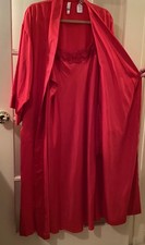 NATORI CRUZ RED GOWN L  ROBE M . New. 54 VINTAGE.