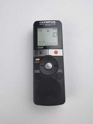 Olympus VN-7200 Digital Voice Recorder 2GB 1151 Hrs. W/ Case (tested)