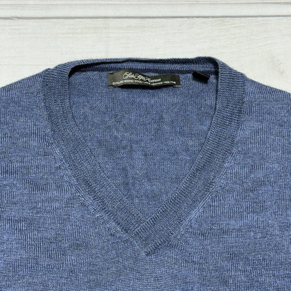 Suéter Saks Fifth Avenue Para Hombre M Azul 100% Lana Merino Cuello en V Manga Larga Foto 2 de 4