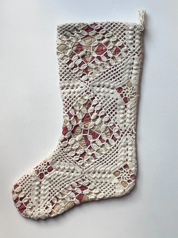 Par de medias navideñas de encaje ganchillo filete edredón primitivo vintage rosa y azul Foto 2 de 4