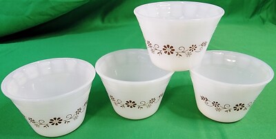 Set 4 Vitrocrisa Pyr-O-Rey Milk Glass Custard Dessert Cups Dynaware Daisy Brown