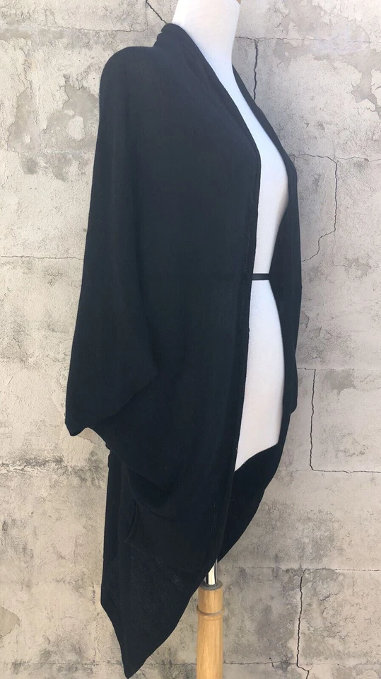 CÁRDIGAN ABIERTO OVERSIZE TEJIDO CLARO NEGRO GENERA TOP MUJER TALLA MEDIANA BOLSILLOS Foto 3 de 4
