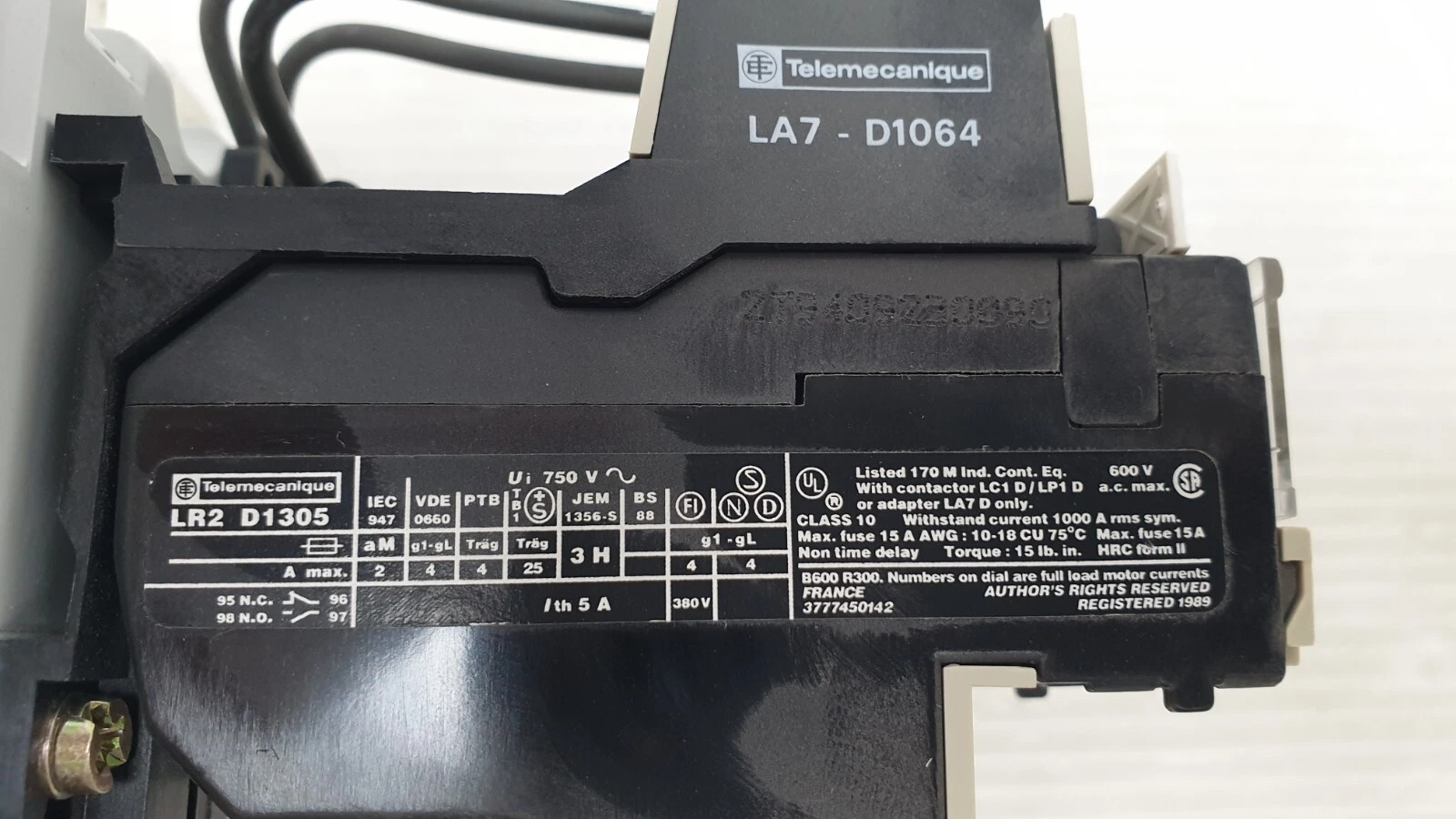 Telemecanique LA7-D1064 adapter and LR2 D1305 relay label close-up