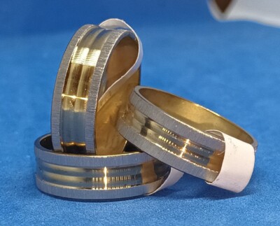 7mm. Gold und Silber. Edelstahlring.