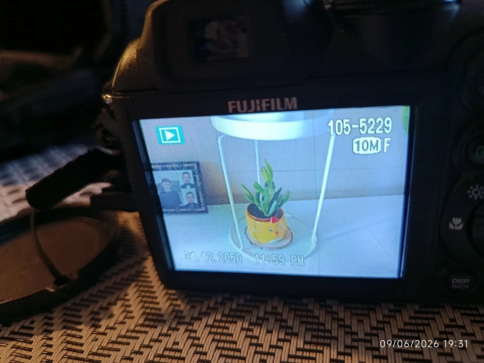 Appareil Photo Fujifilm FinePix S1000fd – parfait état + sacoche + 3 cartes - Photo 3/4