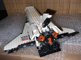 VINTAGE LEGO Discovery: Space Shuttle Discovery  (7470) - INCOMPLETE - Retired