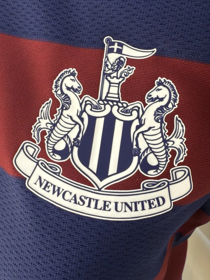 adidas 2024-25 Newcastle Men's Stadium Away Jersey - Image 3 of 4