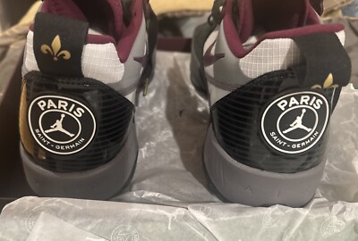 Size 12 - Paris Saint-Germain x Air Jordan Jordan Zoom '92