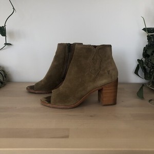 frye danica peep toe bootie