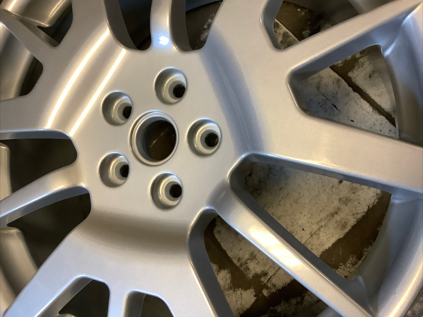 Maserati Gran Turismo 08 09 10 11 98167 aluminum OEM wheel rim 20 x 10.5 Rear