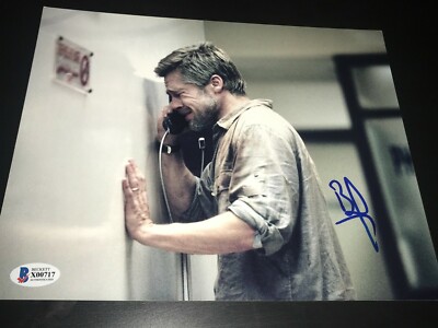 BRAD PITT SIGNED AUTOGRAPH 8x10 PHOTO SEXY HUNK FIGHT CLUB BABEL BECKETT BAS D
