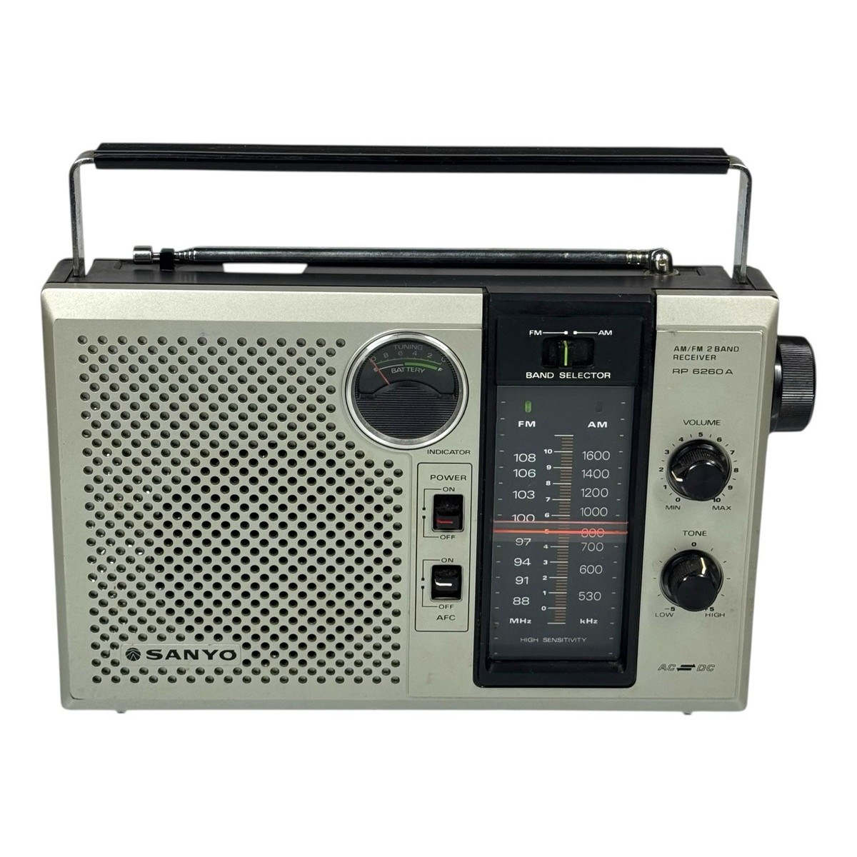 Vintage Sanyo RP‑6260A 2‑Band AM/FM Portable Radio Receiver