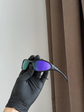 Oakley Minute 1.0 Black Rainbow Blue Vintage Sunglasses Gorpcore USA Avantgarde