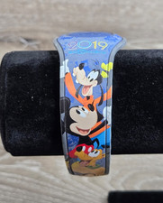 Disney World 2019 Mickey and Friends Navy Magicband 2.0 Retired Design Unlinked