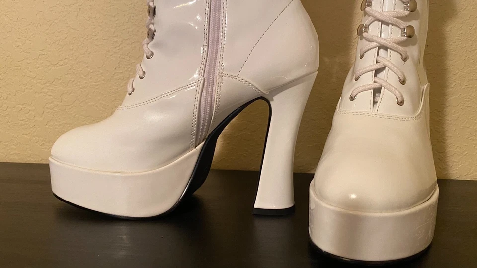 Sexy Botas de Enfermera Ellie Blancas - 5 1/2" Tacones Gruesos - Tallas 11, 12 y 14 - ¡NUEVAS! Foto 3 de 4