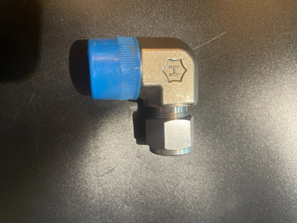 Ham-Let 1/2" Tube OD x 3/4 MPT Stainless Steel Compression Tube Male Elbow Comp  - Image 3 of 3