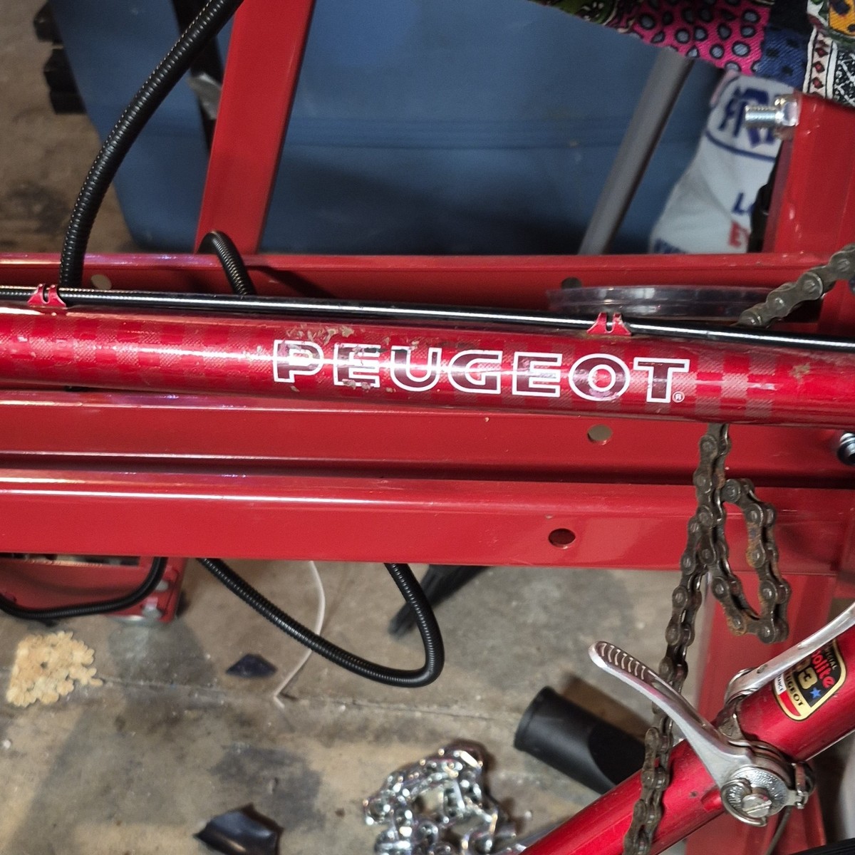 Peugeot Carbolite 103 Vintage Racing Bike Red Steel Frame Caliper