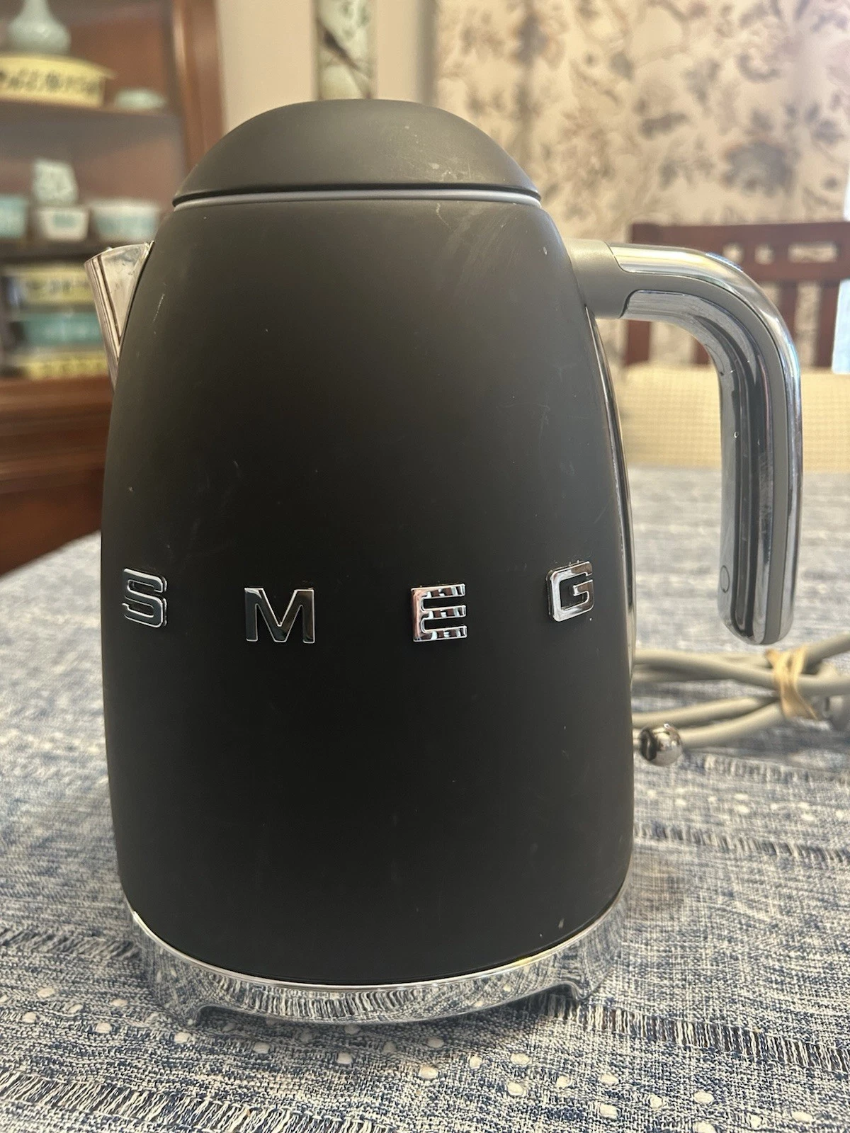 Retro Black Smeg KLF03BLUS 7 Cup Electric Water Kettle- Tested & Working