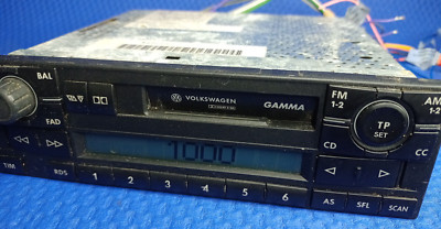 VINTAGE VW CASSETTE RADIO GAMMA TAPE PLAYER 1J0 035 186B - Requires code