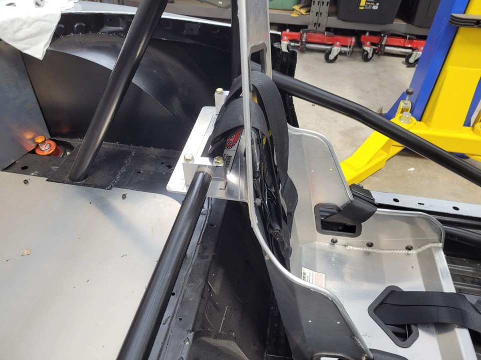 SEAT BACK BRACE MOUNT INSTALATION KIT BILLET CNC FITS KIRKEY UNIVERSAL