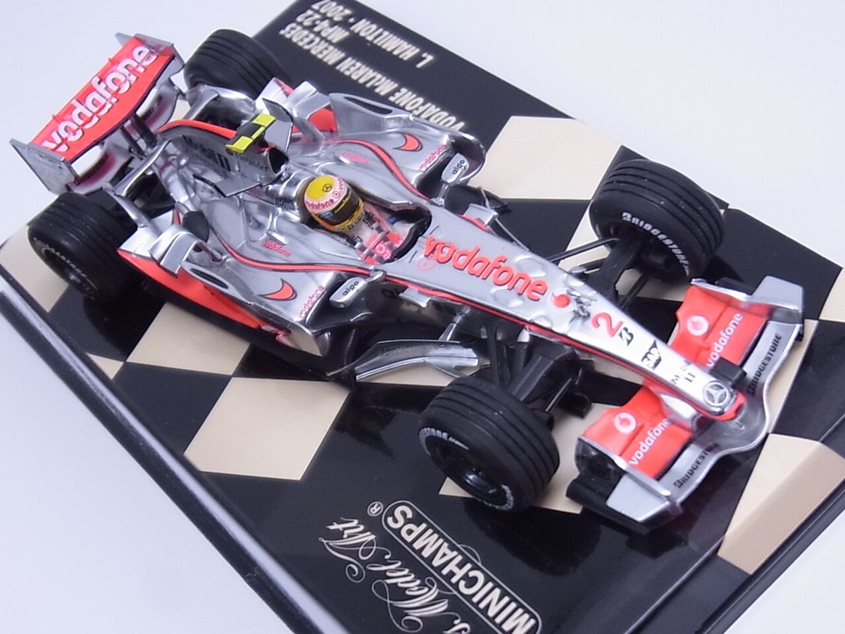 【未開封】ミニチャンプス McLAREN  MP4-22 L.HAMILTON MINICHAMPS 1/43 Vodafone McLAREN Mercedes MP4-22 L.Hamilton