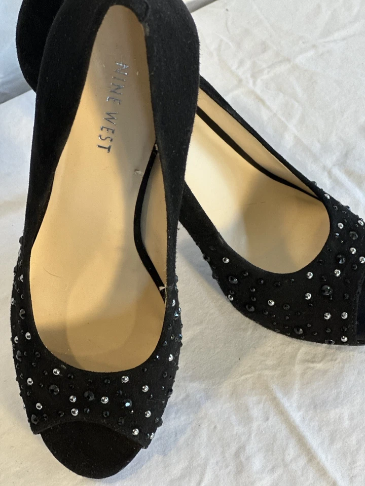 Tacones de cuero formales Nine West talla 8 gamuza negra estrás punta abierta Foto 3 de 4