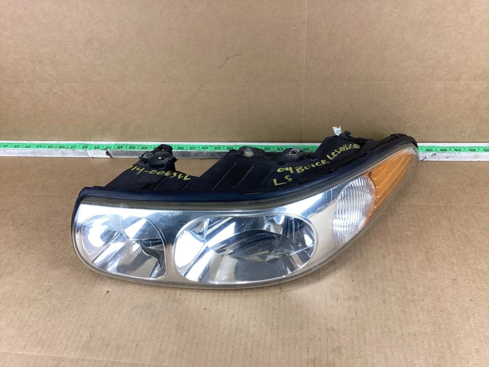 Оригинальный левосторонний задний фонарь для Buick Lesabre 2001-2005 годов выпуска - Изображение 3 из 4