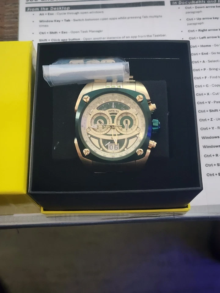 Reloj Hombre Invicta Reserve Swiss Ronda 8040.N Calibre 48mm. Dorado y verde. 🔥 Foto 4 de 4