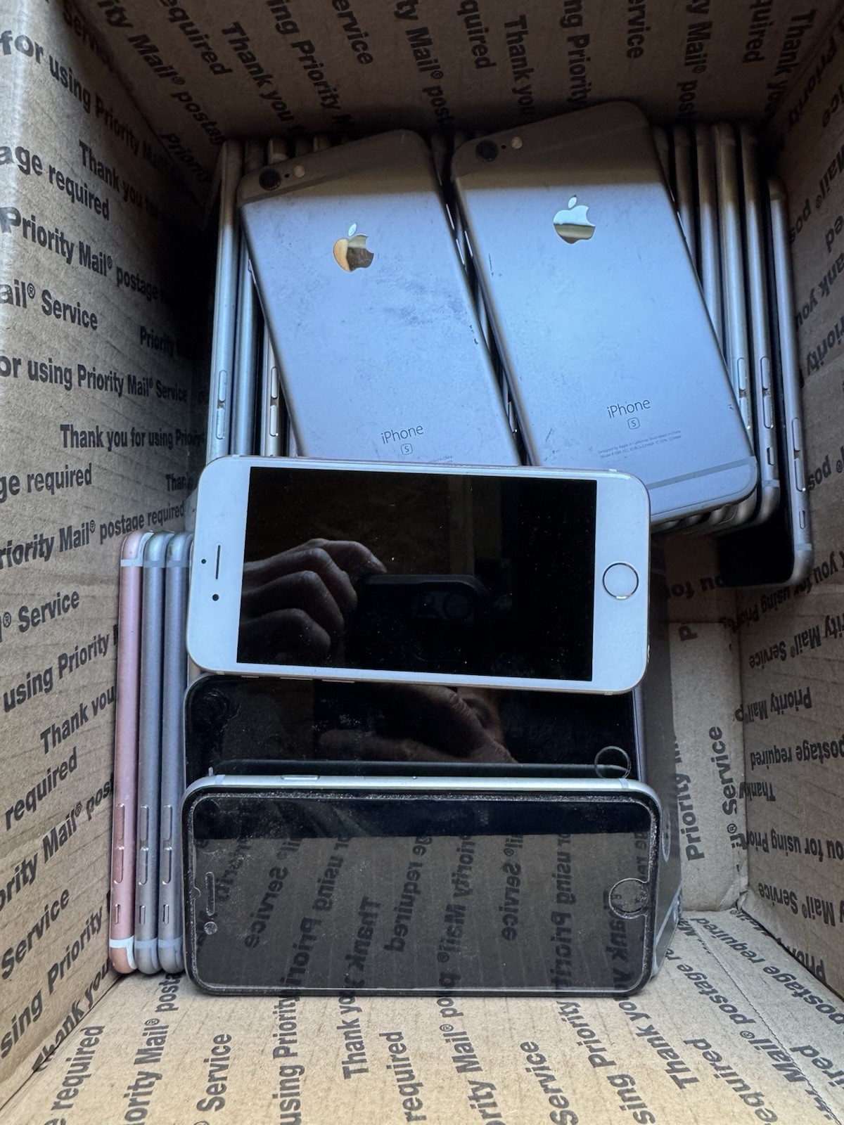 Lot Of 100....Apple iPhones 6/6s/7/7s For Parts Only  Untested.......