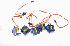 5 Servos - DXW90 - 9 g - 2x2x1g - 2 x Halterungen abgetrennt
