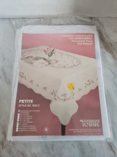 Tobin Stamped Tablecloth For Embroidery Petit Flowers 1952/2 58”x104” Oblong New
