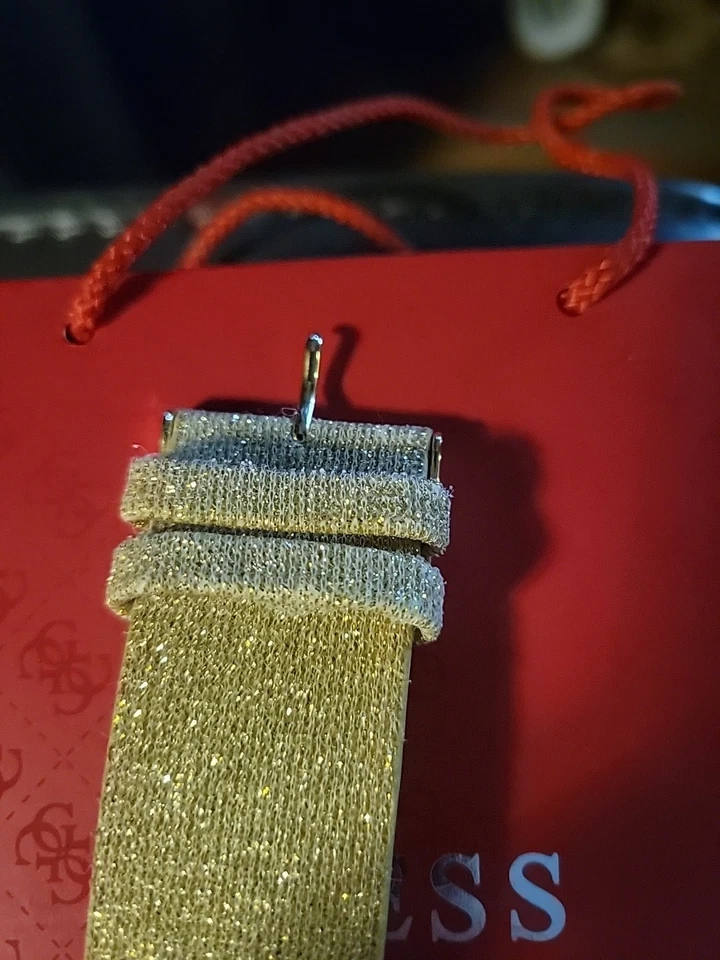 Nuevo Reloj Guess W80019L1 Damas 100% Genuino Con Estuche de Regalo e Inserto Foto 4 de 4