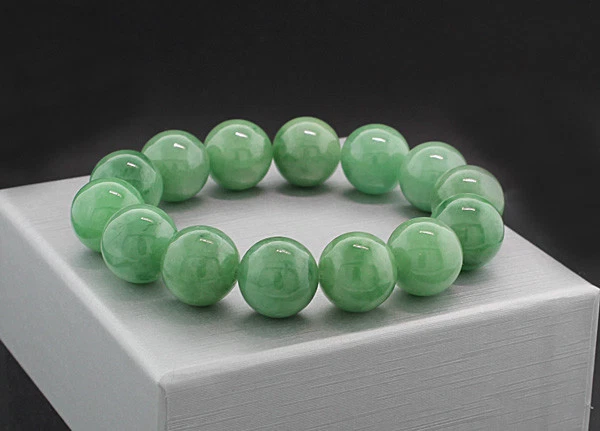 *FLEX* Jade-Kugel-Armband 300 carat SÜDOSTASIEN Wert 800 Euro