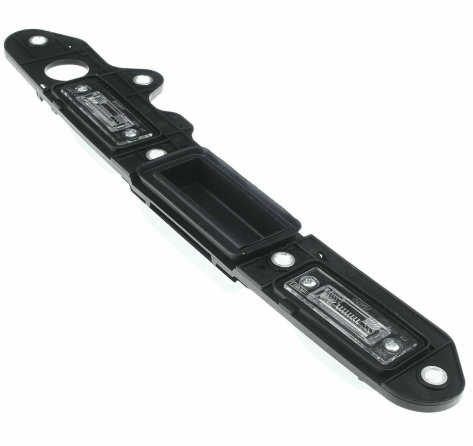 Poignée Bouton De Coffre (contacteur) Pour VW Touran, Jetta, Passat - Réf. 1TD827574L - Occasion état Correct