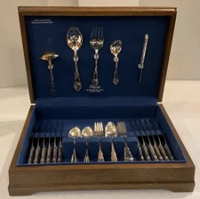 Vintage 77 pcs Reed & Barton DRESDEN ROSE Silverplate Flatware Service for 12