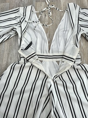 Haute Rogue Romper Size S Small Black & White Striped Boho Short Sleeve Deep V - Picture 5 of 8