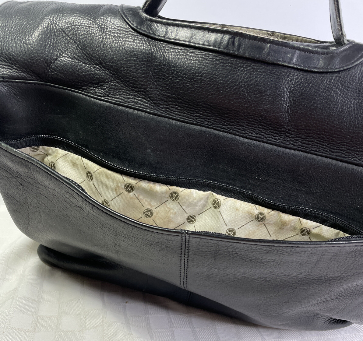 Andrew Philips Black Leather Laptop Bag Briefcase Gem