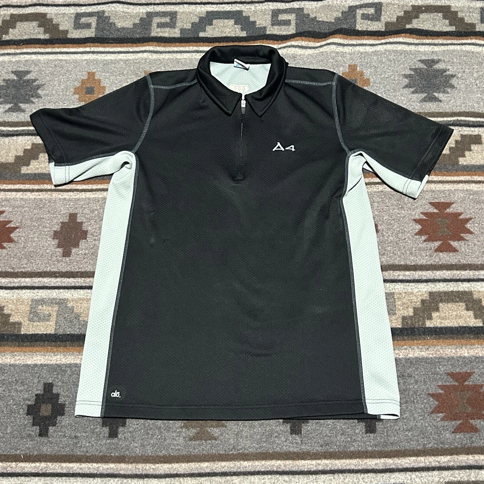 alo-yoga coolfit 1/4 zip short sleeve shirt