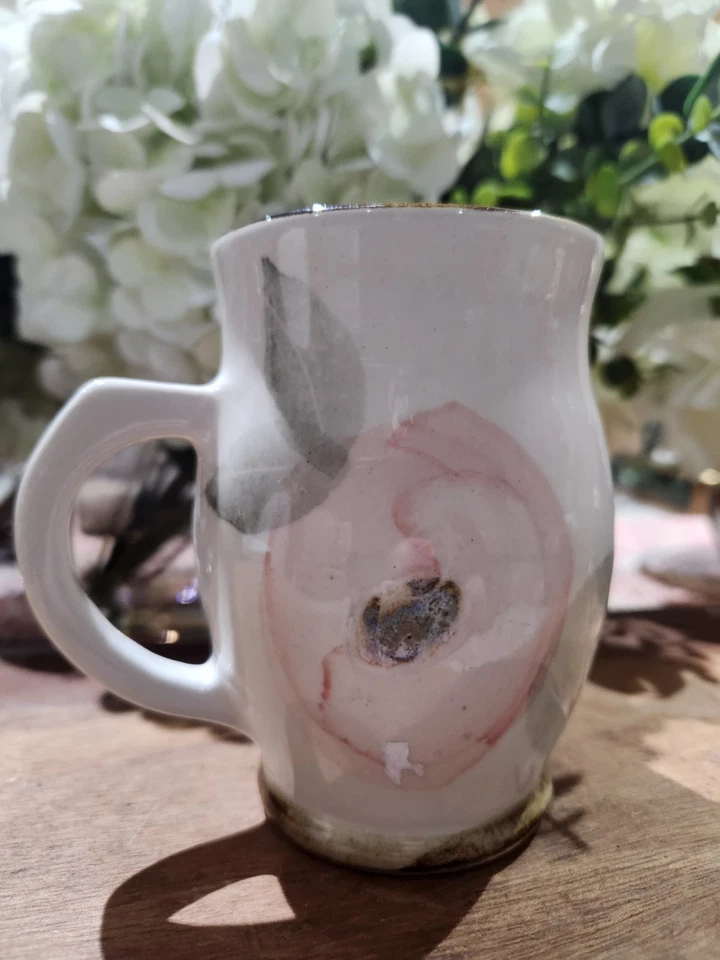 Robert Gordon pottery mug - image 2 of 4