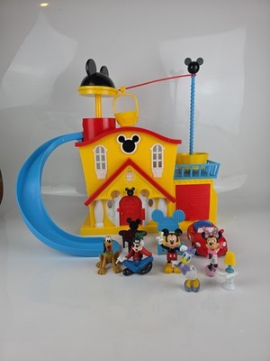 Disney Store Mickey Mouse Haus Spielset, Lichter, Geräusche, Pluto Auto, 2020