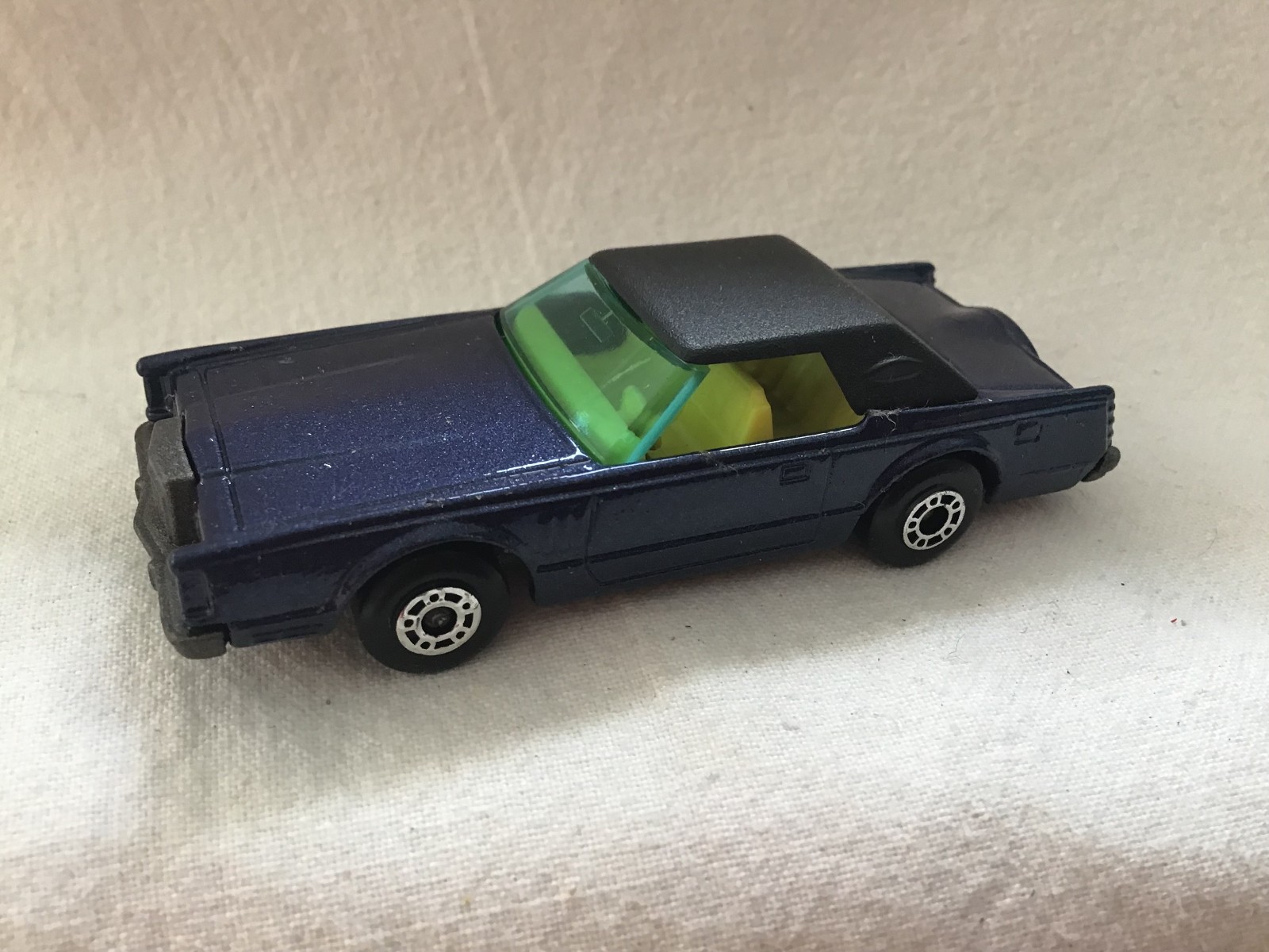 Matchbox 28f, Lincoln Continental - Free Price Guide & Review
