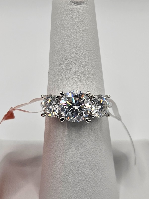  925 Sterling Silver Moissanite 4.00CTW 3-Stone Ring Size 7 New