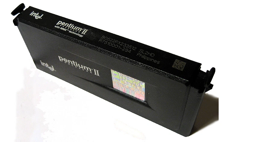 Intel Pentium II 266 (0,35µ) - Photo 2/3