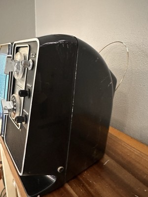 Vintage RARE Zenith AC/DC Portable 9