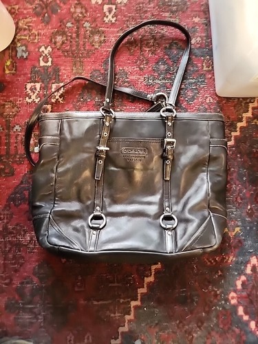 Coach Large Leather Gallery Tote F11525