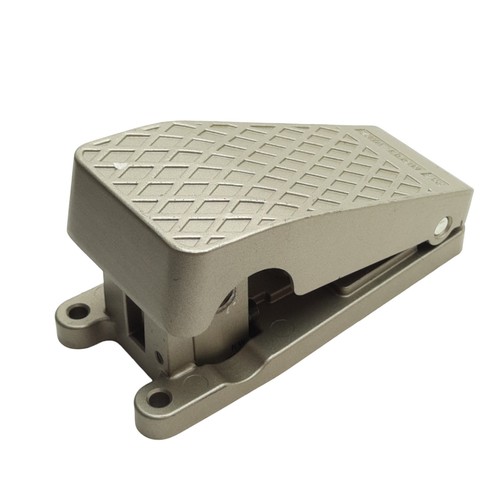 SMC VM2 VM220-N02-40 Pneumatic Foot Switch, 2/2-Way, 1/4in NPT, 0 to 1.0MPa