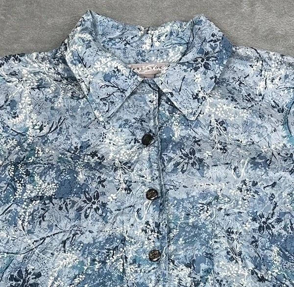 Camisa Robert Stock Para Hombre Pequeña Azul Seda Ligera Floral Tropical Hawaiana Foto 2 de 4